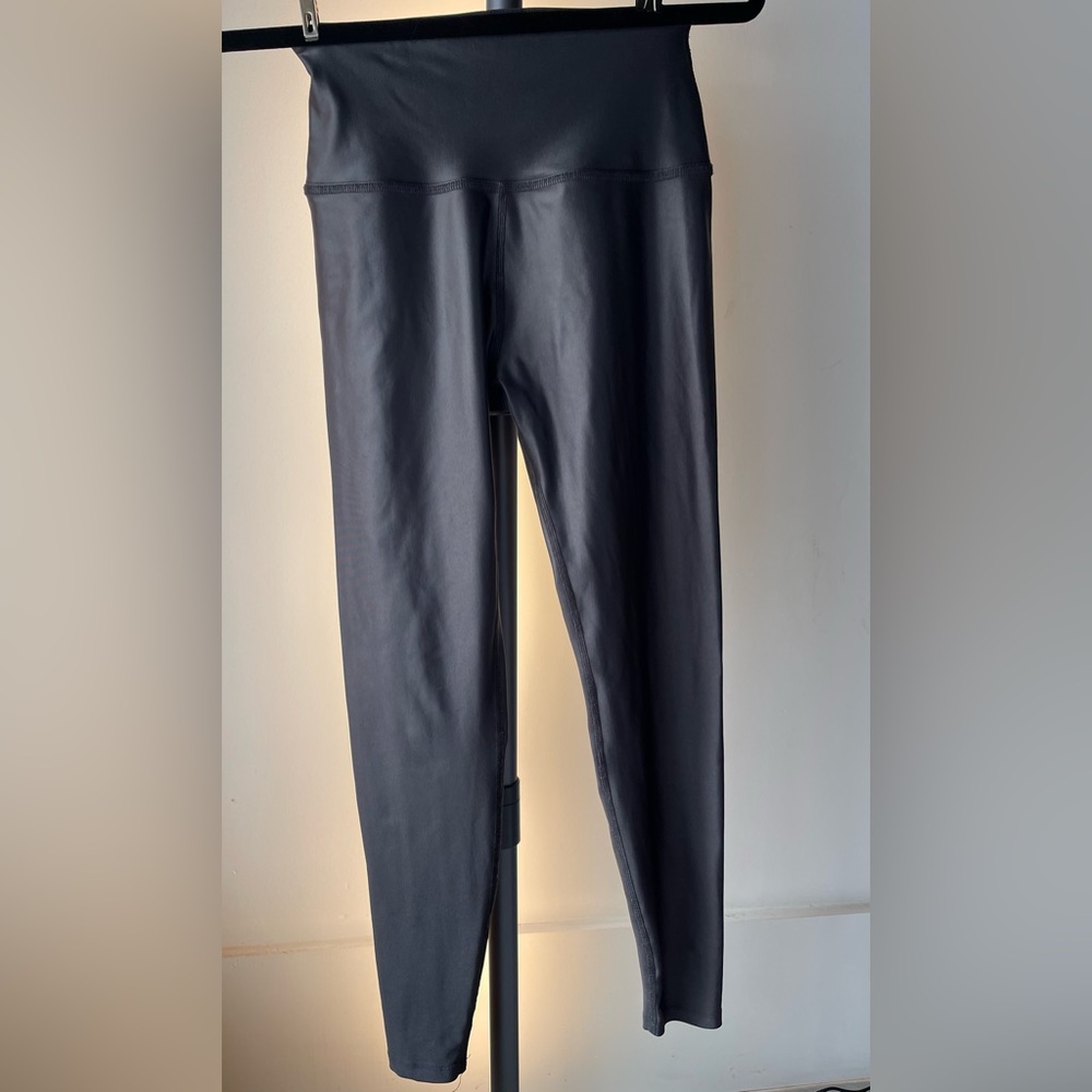 Beyond Yoga Grey Shiny Yoga Leggings